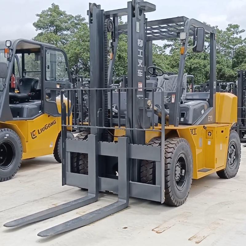 رافعة شوكية مخصصة للخدمة الشاق - مراجعة Heavy Equipment Useful Life وسعره